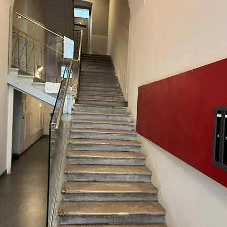 Rodolfo Valentino Loft Апартаменты Триест