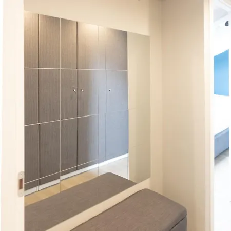 Rodolfo Valentino Loft Триест