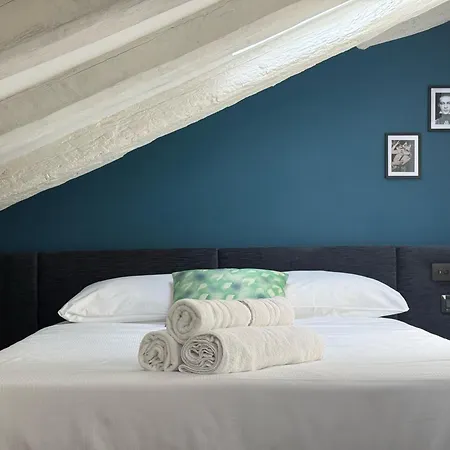 Apartment Rodolfo Valentino Loft Trieste