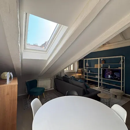 Rodolfo Valentino Loft Apartment Trieste